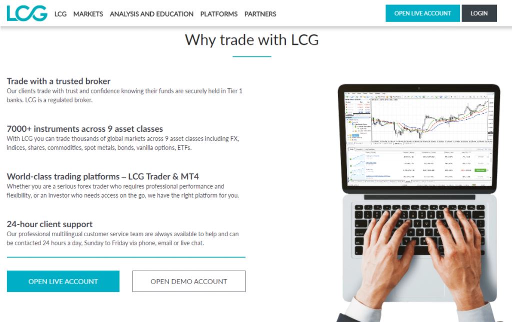 LCG phân tích danh mục khách hàng như thế nào?